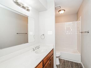 2206  Reading Road , Arlington Texas 76011