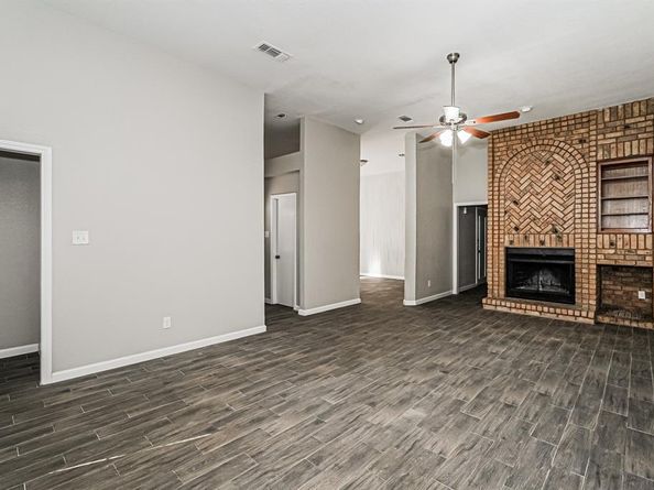 2206  Reading Road , Arlington Texas 76011