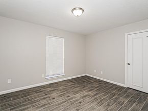 2206  Reading Road , Arlington Texas 76011