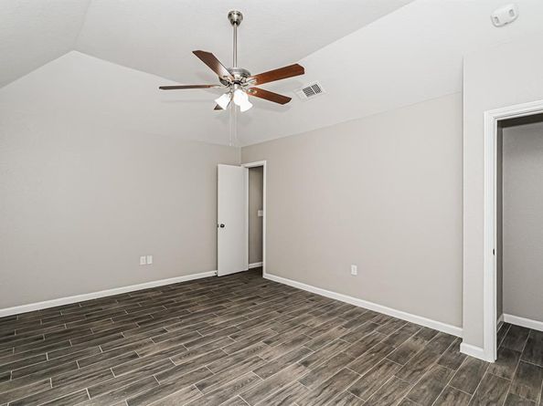 2206  Reading Road , Arlington Texas 76011