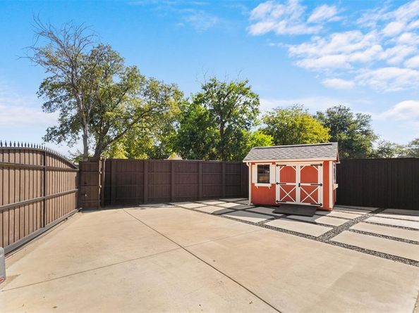 4006  Mayflower Drive , Garland Texas 75043