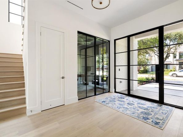 5706  Stanford Avenue , Dallas Texas 75209