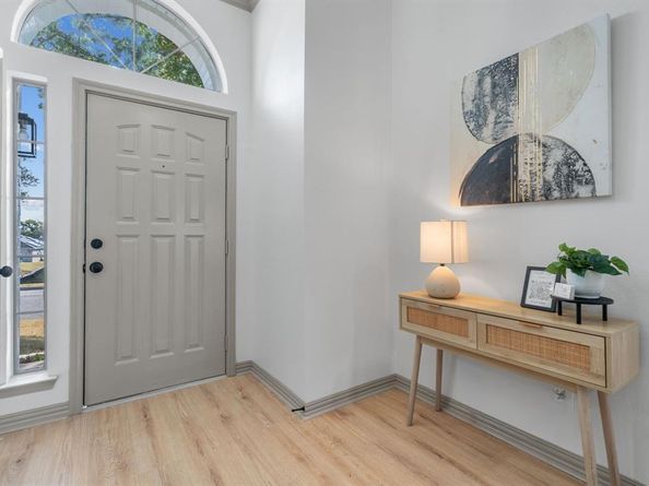 406  Fall Cedar Drive , Fort Worth Texas 76108