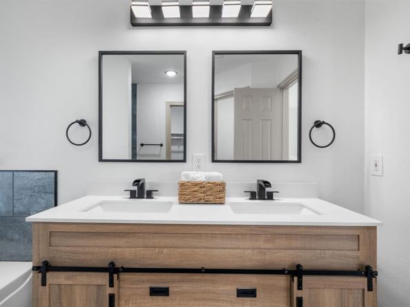 406  Fall Cedar Drive , Fort Worth Texas 76108