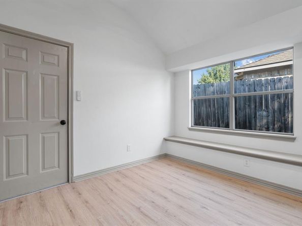 406  Fall Cedar Drive , Fort Worth Texas 76108