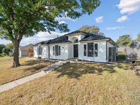 406  Fall Cedar Drive , Fort Worth Texas 76108