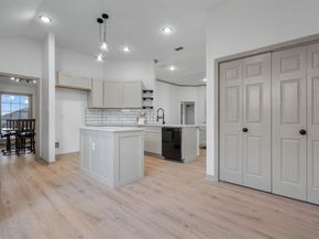 406  Fall Cedar Drive , Fort Worth Texas 76108