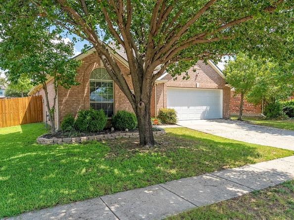 2609  Cowboy Trail , Little Elm Texas 75068