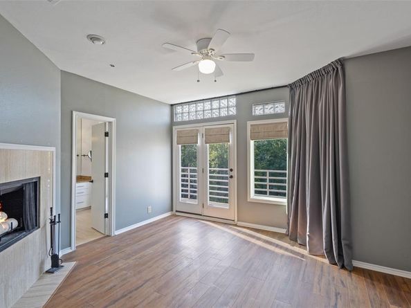 4040  Avondale Avenue  107, Dallas Texas 75219