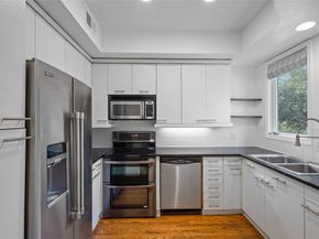 4040  Avondale Avenue  107, Dallas Texas 75219