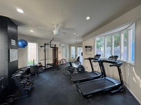 4040  Avondale Avenue  107, Dallas Texas 75219