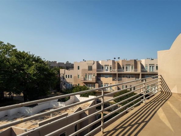 4040  Avondale Avenue  107, Dallas Texas 75219