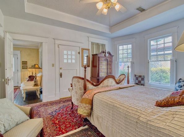 4807  Sycamore Street , Dallas Texas 75204