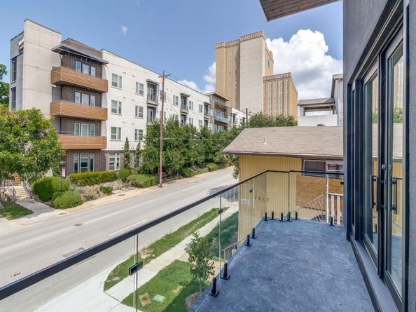1521 N Haskell Avenue , Dallas Texas 75204