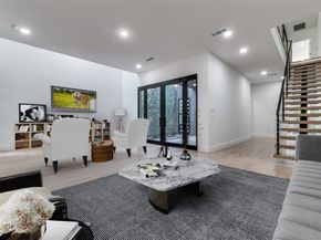 1521 N Haskell Avenue , Dallas Texas 75204