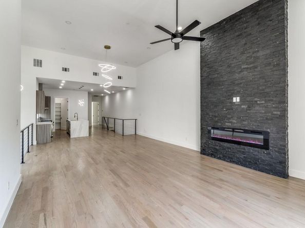 1521 N Haskell Avenue , Dallas Texas 75204