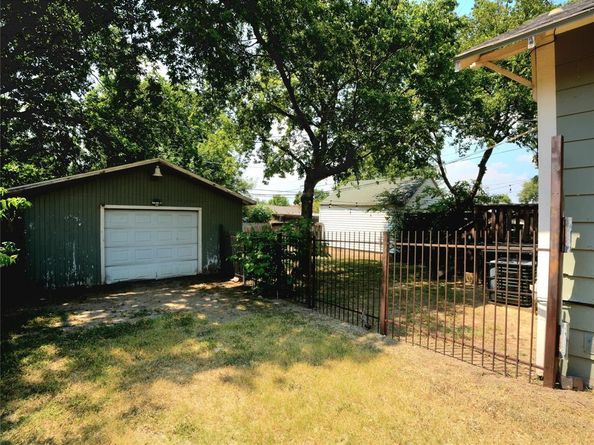 3012  Ryan Avenue , Fort Worth Texas 76110