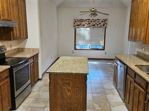 6016  Paradise Drive , Arlington Texas 76001
