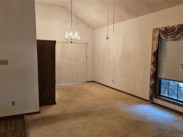 6016  Paradise Drive , Arlington Texas 76001