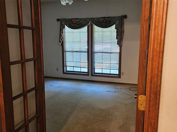 6016  Paradise Drive , Arlington Texas 76001