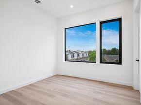 4534  Lake Avenue , Dallas Texas 75219