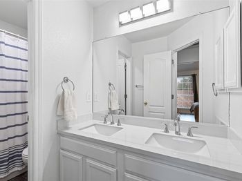 3006  Cottonwood Court 