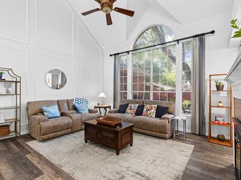 3006  Cottonwood Court 