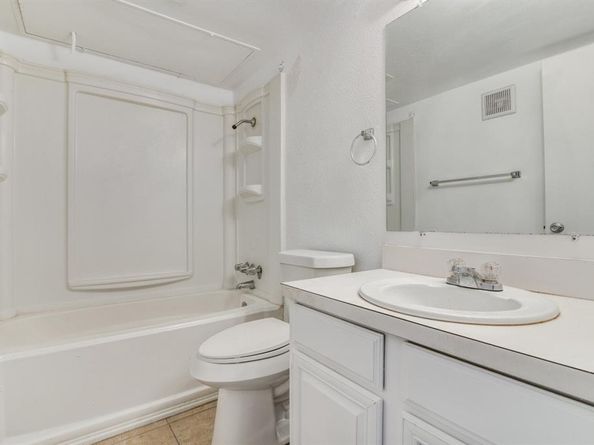 4606  Chaha   103, Garland Texas 75043