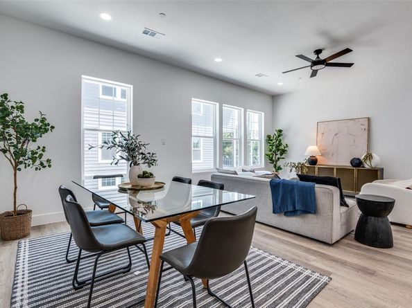 631 N Tyler Street  202, Dallas Texas 75208