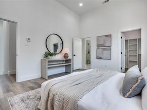 631 N Tyler Street  202, Dallas Texas 75208
