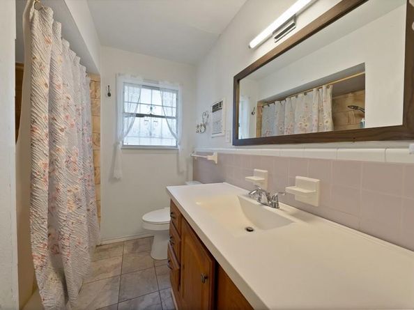 320  Old Mill Lane , Dallas Texas 75217