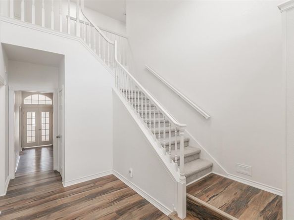 2414  Green Park Drive , Arlington Texas 76017