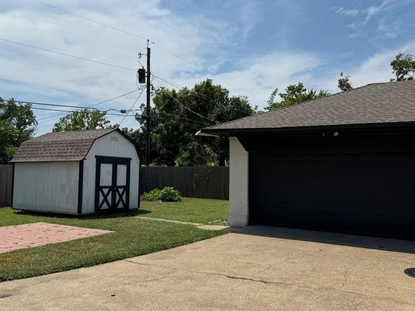 738  Branch Drive , Garland Texas 75041