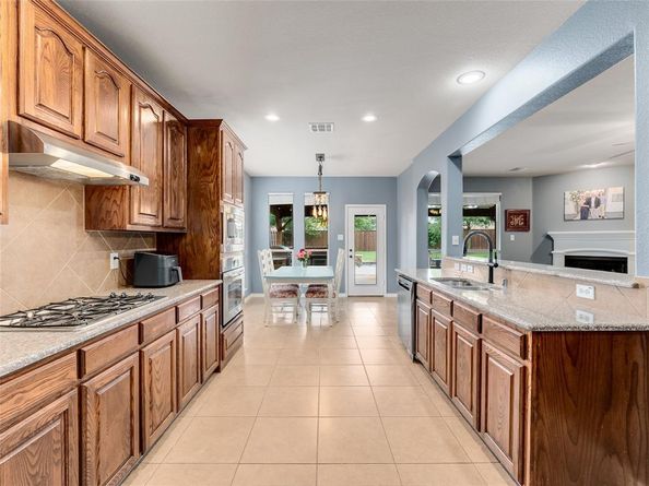 5732  Chateau Drive , Sachse Texas 75048