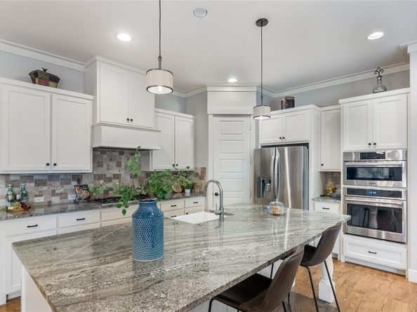 3809  Canton Jade Way , Arlington Texas 76005