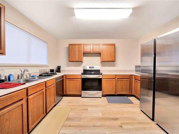2817  Maegen Circle , Fort Worth Texas 76112