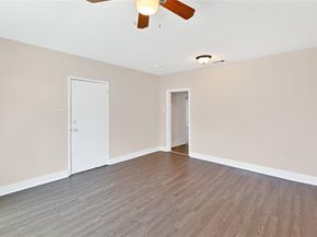 1038 E Maddox Avenue , Fort Worth Texas 76104
