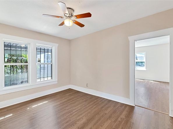 1038 E Maddox Avenue , Fort Worth Texas 76104