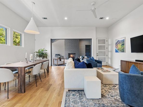 5401  Melrose Avenue , Dallas Texas 75206