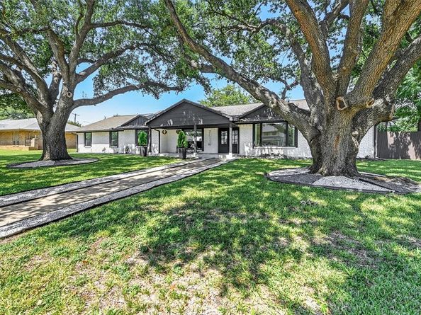 3851  Goodfellow Drive , Dallas Texas 75229