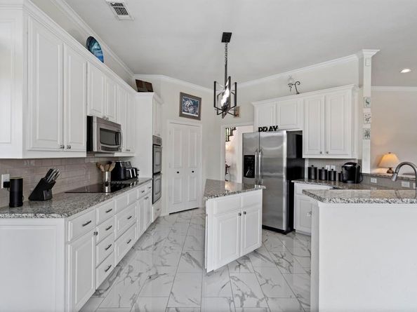 2113  Cliffside Drive , Plano Texas 75023