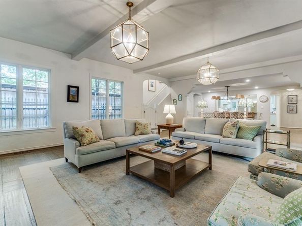 6748  Lakewood Boulevard , Dallas Texas 75214