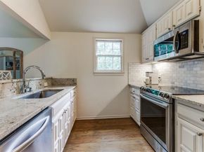 6748  Lakewood Boulevard , Dallas Texas 75214
