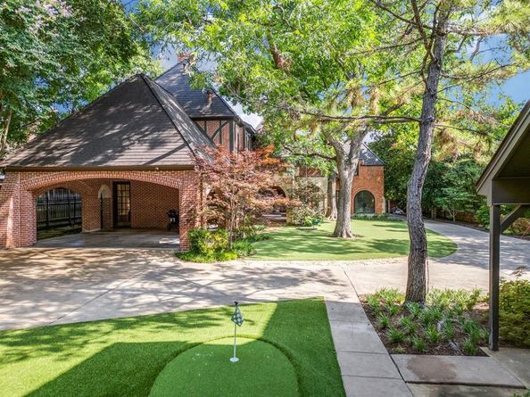 6748  Lakewood Boulevard , Dallas Texas 75214
