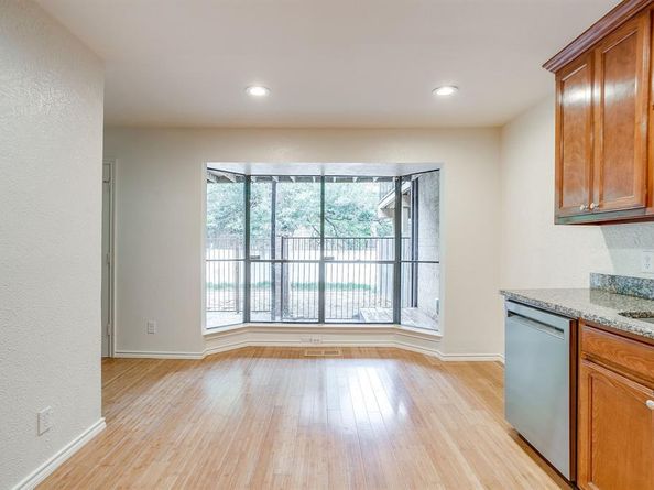 4422  Westdale Court , Fort Worth Texas 76109