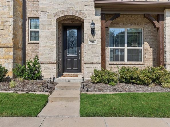 918  Dartford Drive , Richardson Texas 75081