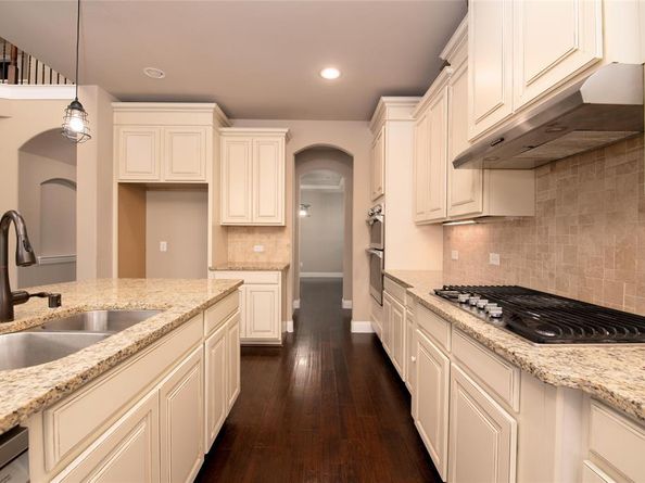1420  6th Street , Argyle Texas 76226