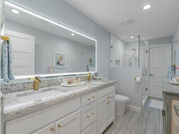 13635  Spring Grove Avenue , Dallas Texas 75240