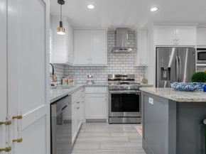 13635  Spring Grove Avenue , Dallas Texas 75240