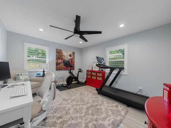 13635  Spring Grove Avenue , Dallas Texas 75240